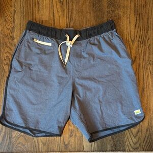 Vuori Bank Shorts Men’s M Blue with Black Accents Athletic Shorts